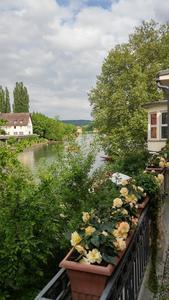 Blick aus dem Fenster auf den Neckar